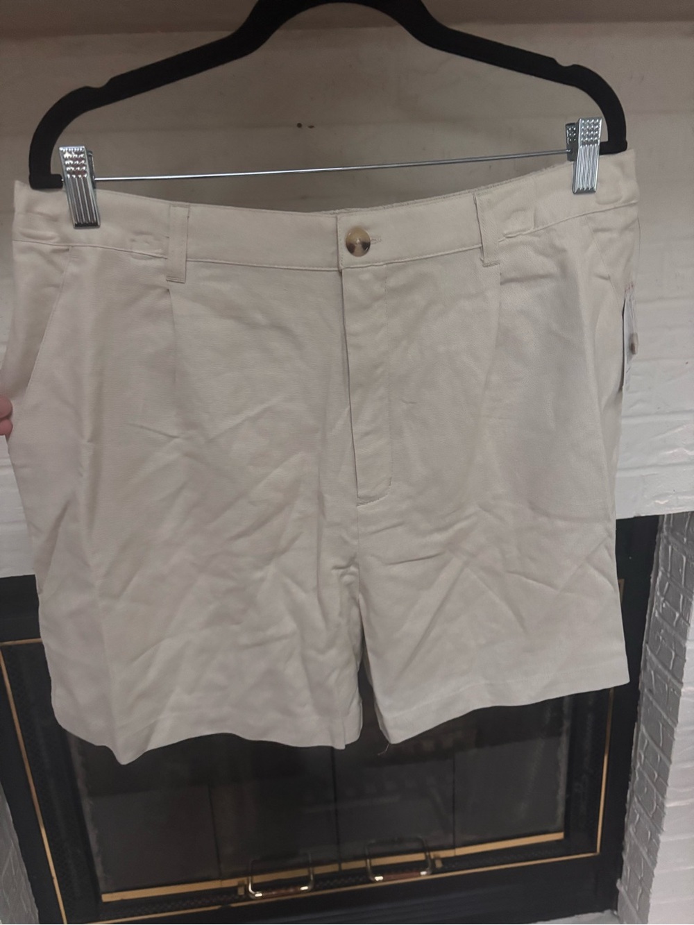 Time and Tru Cream Men’s Shorts